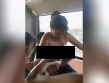 Μαρόκο: Νεαρή γυναίκα δέχεται επίθεση από μουσουλμάνους στο λεωφορείο - Την ξεγύμνωσαν και την θωπεύουν! (φωτό, βίντεο)